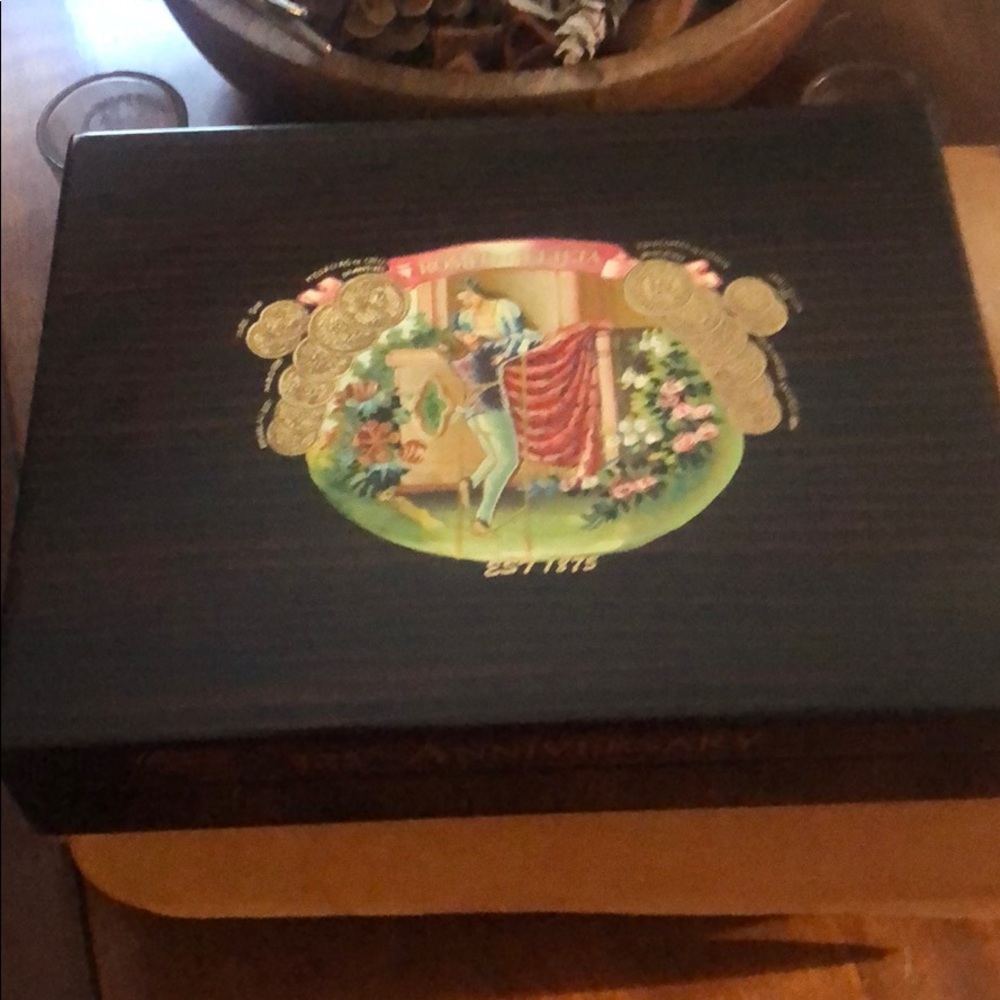Romeo Y Julieta  Cigar case